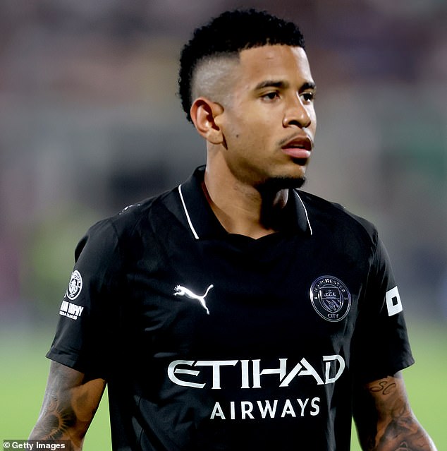 Savinhos Agenten sind aus Brasilien eingeflogen, um einen Umzug nach Tottenham von Manchester City zu durchsuchen
