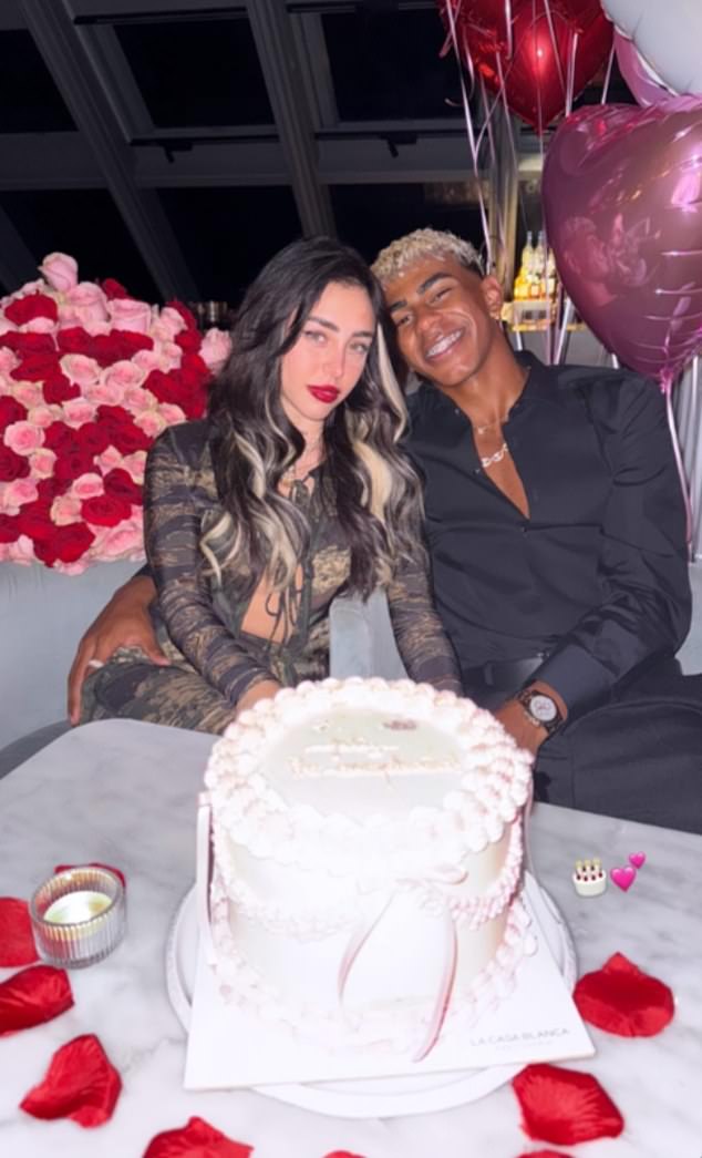 Lamine Yamal ging mit seinem Partner Nicki Nicole an die Börse, nachdem er an ihrem 25. Geburtstag einen Schnappschuss des Paares geteilt hatte