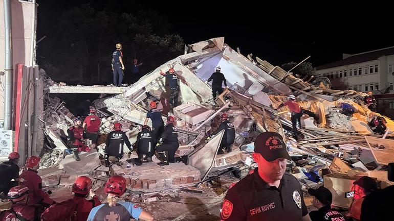 Der Spieler September Tumbar kündigte an, dass sein Onkel im Erdbeben von 6.1 Balıkesir verstorben ist.