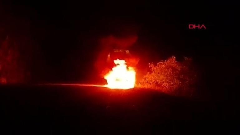 Das Auto in Trabzon fing Feuer auf