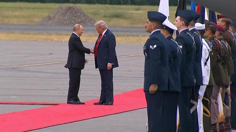 Putin Beschreibung von Macron: will keinen Frieden