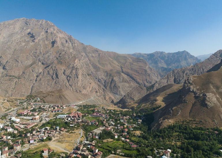Jahre später trifft sich Hakkari -Kultur mit Kunst