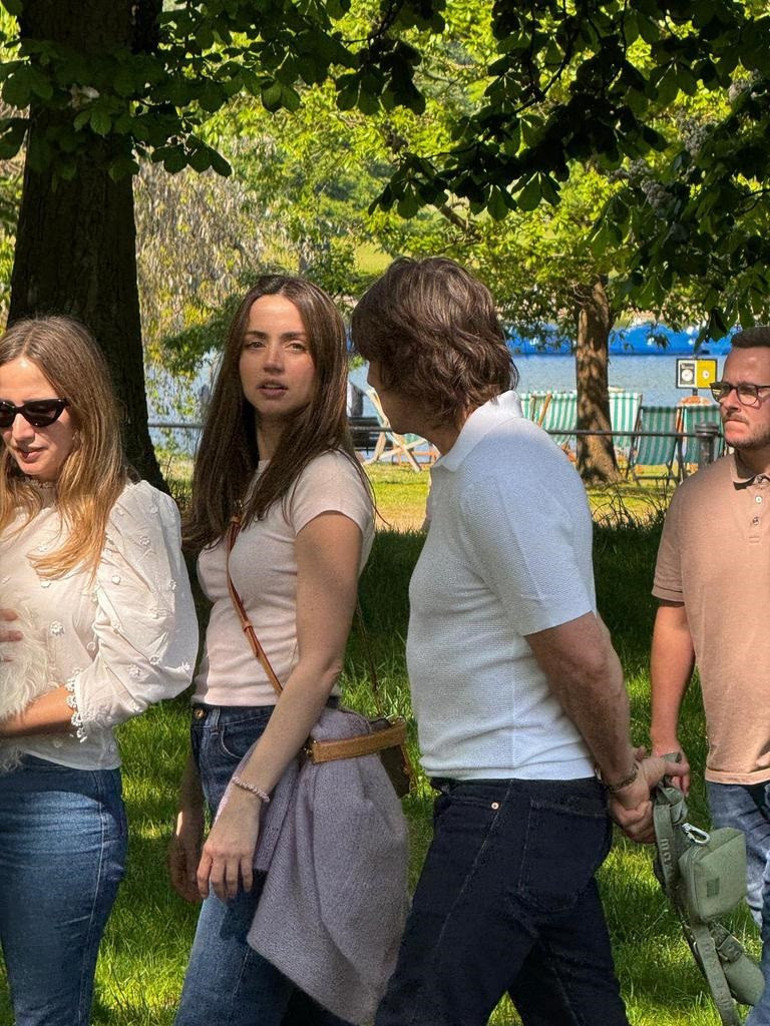 Die Ehe ist bereits am Horizont aufgetreten ... aber zuerst garantiert sie Millionen: Sie sollten zwei, nicht eine, meine Liebe unterschreiben, meine Liebe