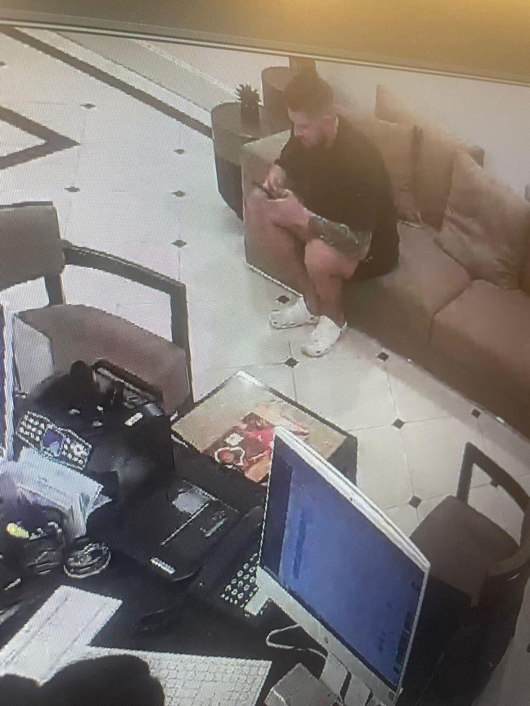 Die russische Schwimmerin Nikolai Svechnikovu Suchstudien Weiter sind neue Details entstanden: Warnung, dass es in die falsche Richtung ging