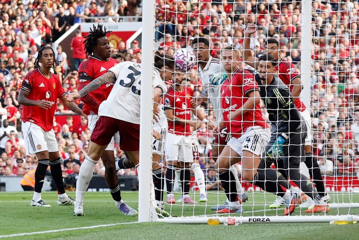 Calafiori Puso El Gol de la Victoria en Old Trafford. (Reuters/Jason Cairduff)