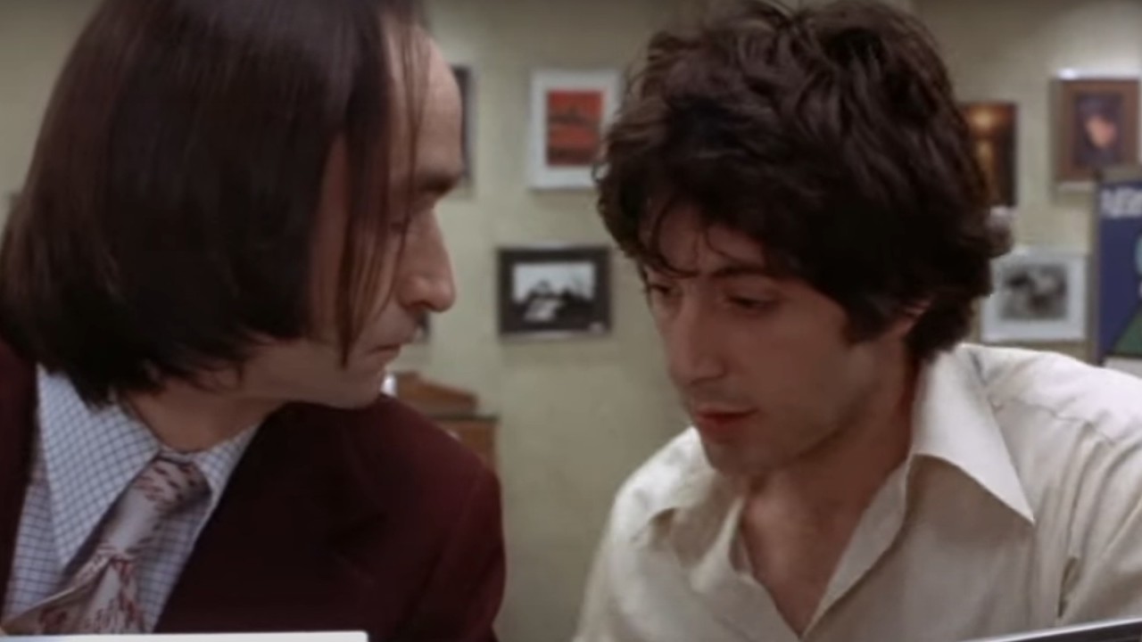 Al Pacino bespricht Pläne mit John Cazale am Hundetag Nachmittag