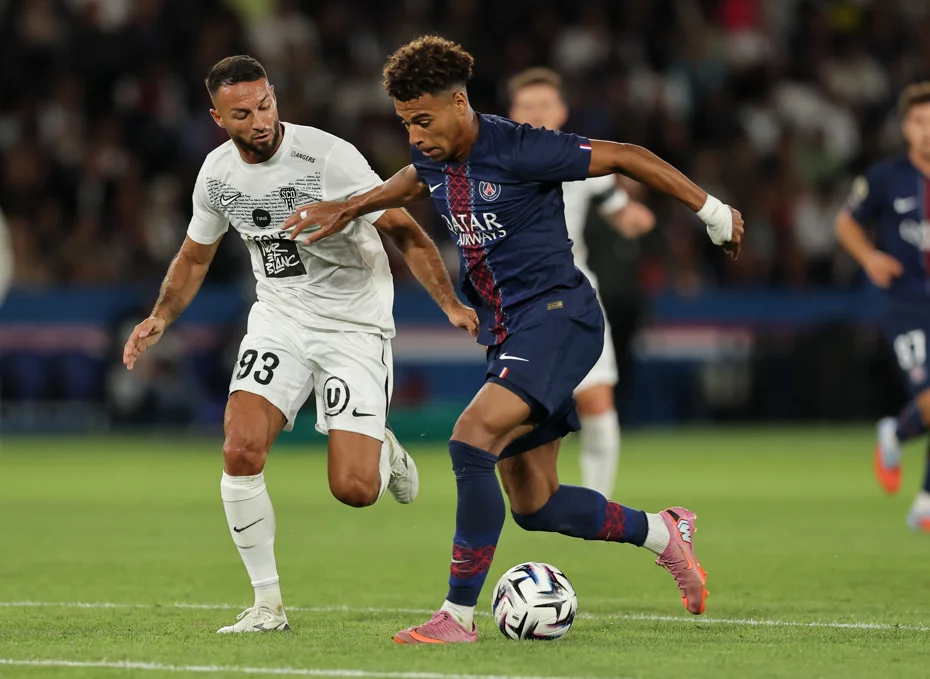 Er machte 2 in PSG 2, er verabschiedete sich von meinem Donnarum - 1