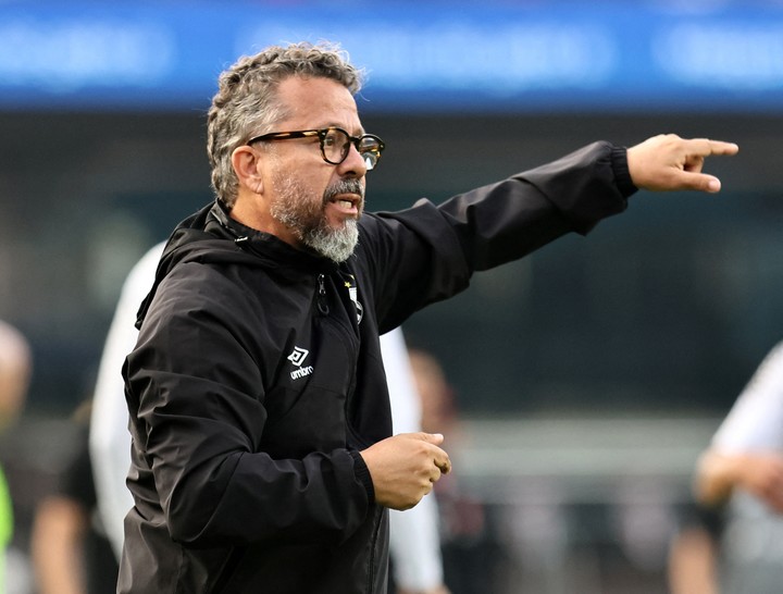 Geber Xavier, wenn ich del Santos (Reuters) ausgestattet war.