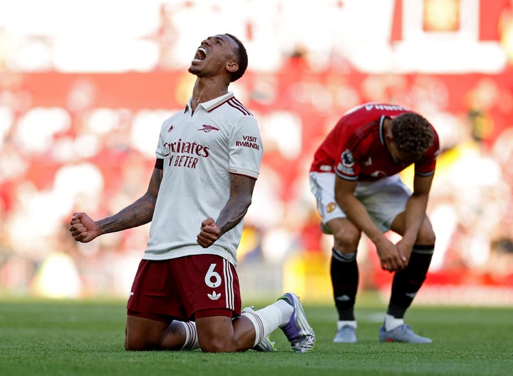 Die Feier von Gabriel Magalhaes nach dem Sieg des Arsenals. (Reuters/Jason Cairnduff)