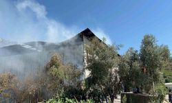 Feuer in der Möbelwerkstatt in Alanya