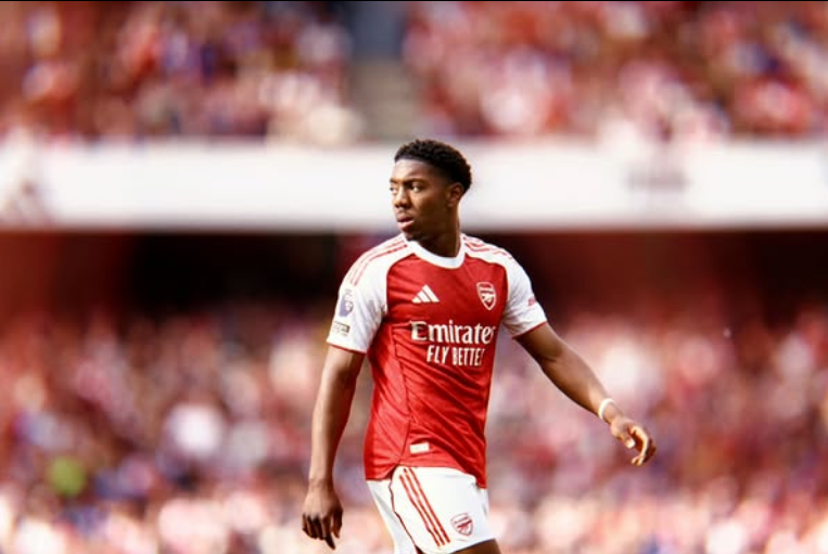Arsenal Genc Yildizi wurde mit Lewis Skelly erneuert
