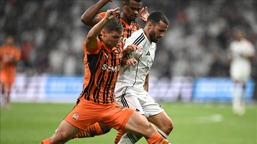 Besiktas Shakhtar Maci in Polen