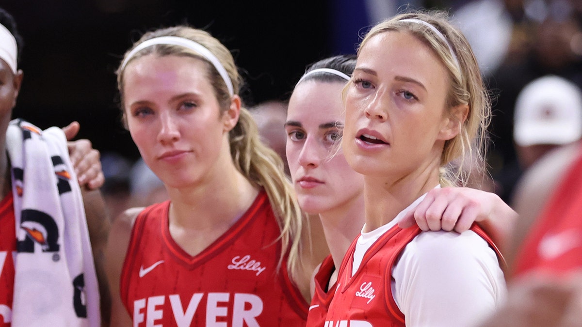 Lexie Hull, Caitlin Clark und Sophie Cunningham