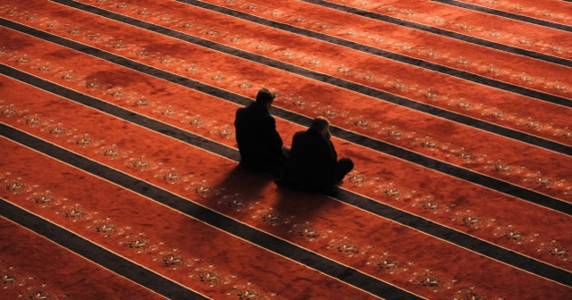 Istanbul Gebetszeiten 6. August 2025! Wann ist Istanbul Noon Prayer? Morgen, Mittag, Nachmittag, Abend