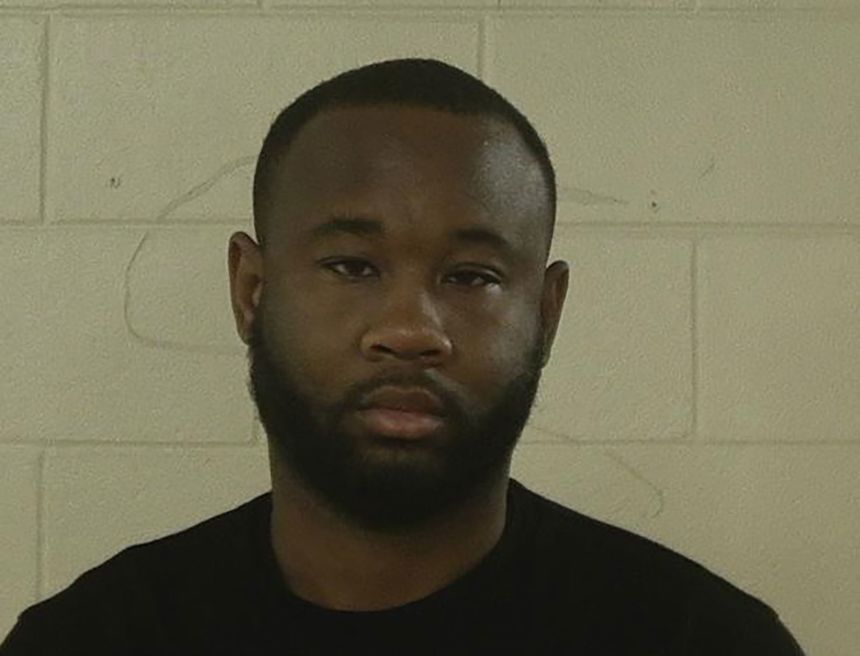 Das Foto zeigt den mutmaßlichen Schützen Quornelius Samentrio Radford in einem Buchungsfoto vom 18. Mai 2025, wo er wegen Fahrens unter dem Einfluss verhaftet und im Liberty County Gefängnis in Georgia gebucht wurde.
