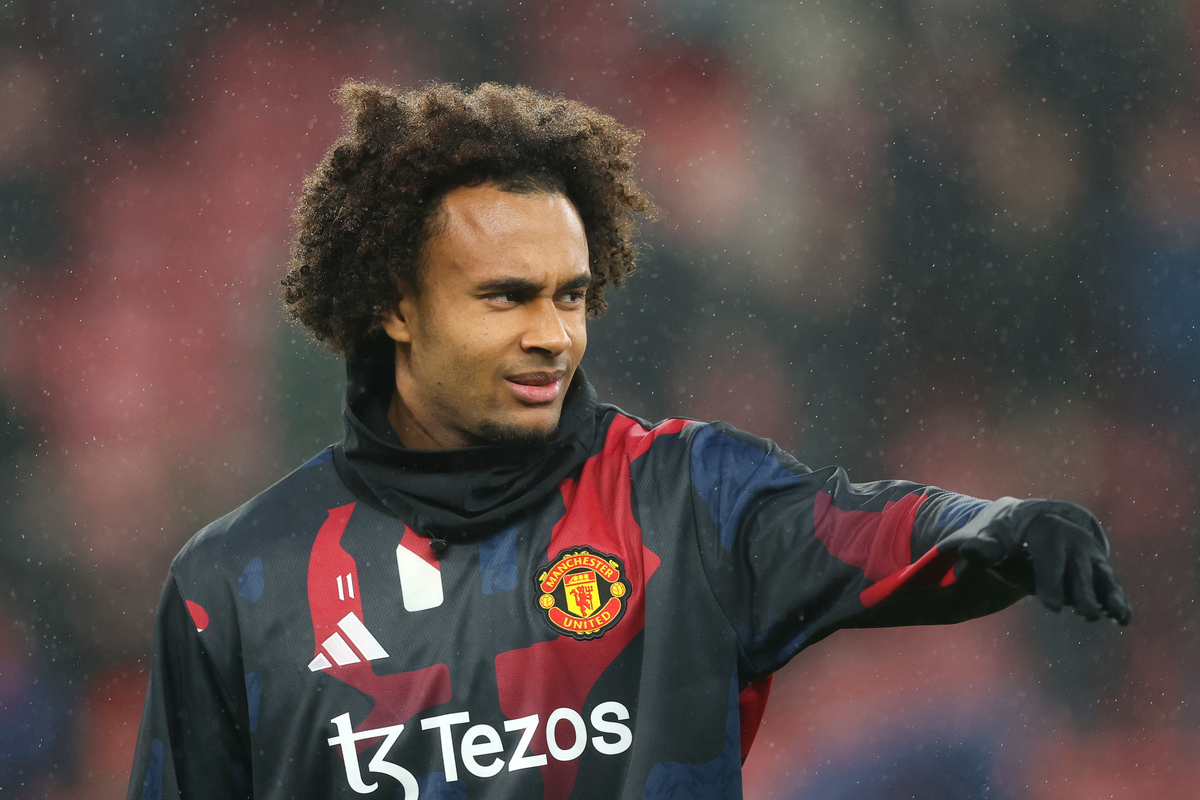 Juventus Ziel Joshua Zirkzee von Manchester United hat während des Aufwärmens vor dem Premier League -Spiel zwischen Liverpool FC und Manchester United FC am 5. Januar 2025 in Liverpool, England, in Anfield. (Foto von Carl Recine/Getty Images)