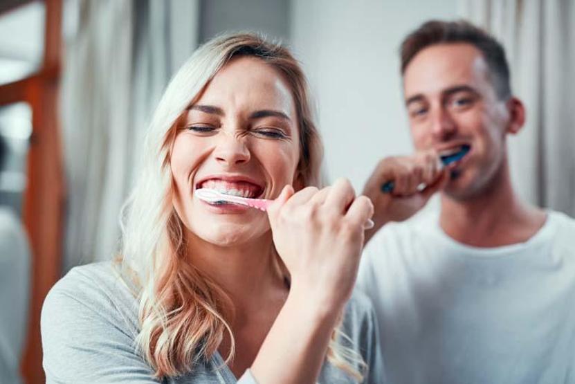 Die mündliche und zahnärztliche Gesundheit beeinflusst das Glück