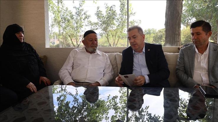 Präsident Erdoğans Brief an Torkiye ohne Terrorismus erreichte die Martyr -Familie in Sakarya Präsident Erdoğans Brief an Torkiye ohne Terrorismus erreichte die Martyr -Familie in Sakarya