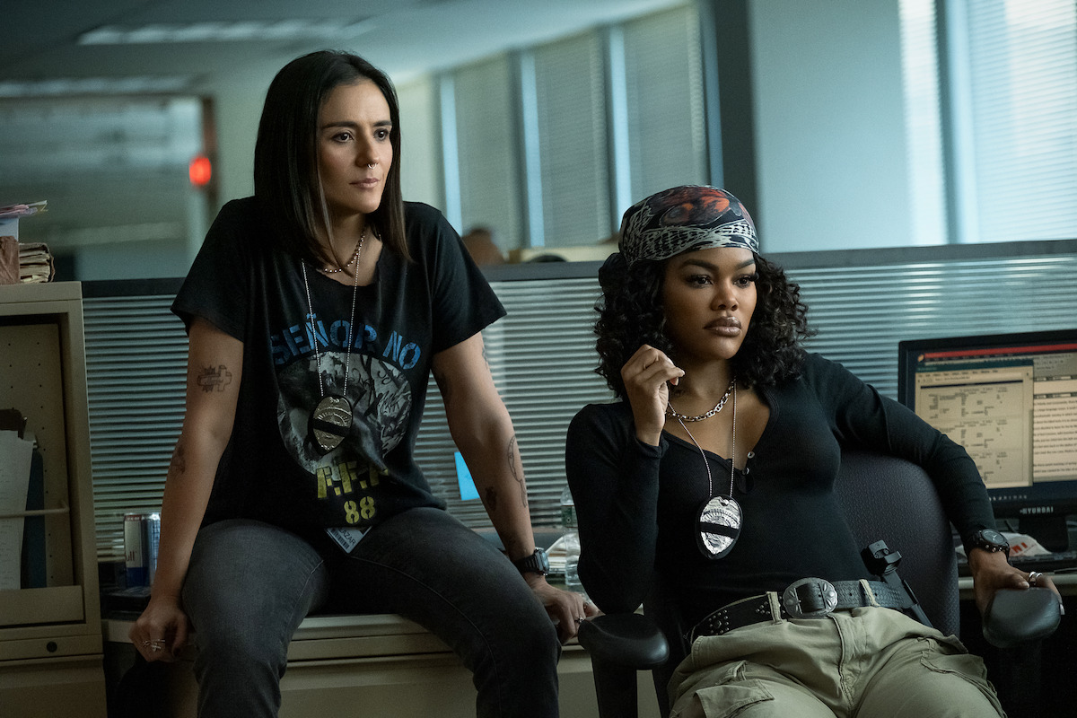 Catalina Sandino Moreno als Detektiv Lolo Salazar und Teyana Taylor als Detective Numa Baptiste in 'The Rip'.